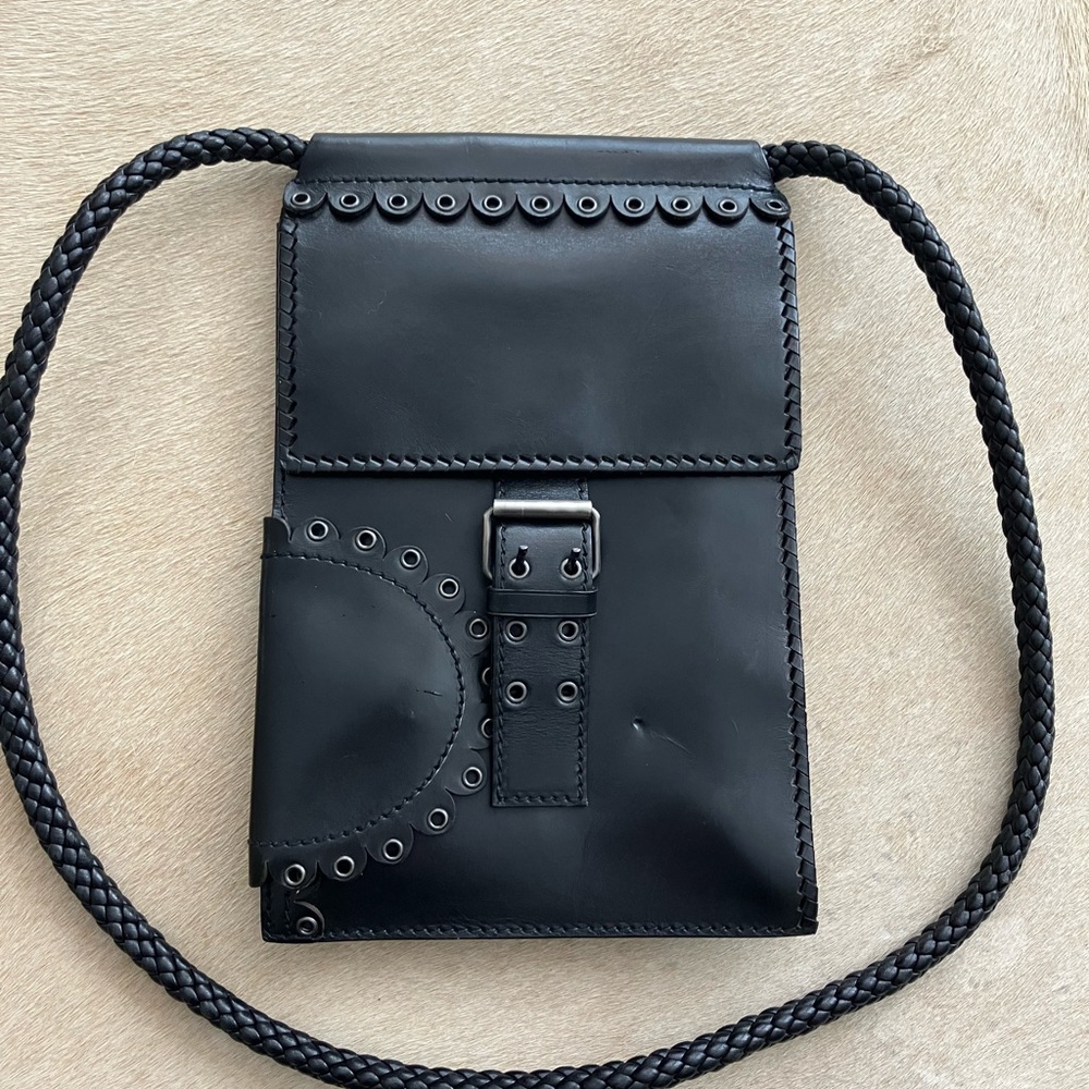 Yves Saint Laurent- um yes. Tom Ford involvement 2001 vintage - Picture 1 of 14